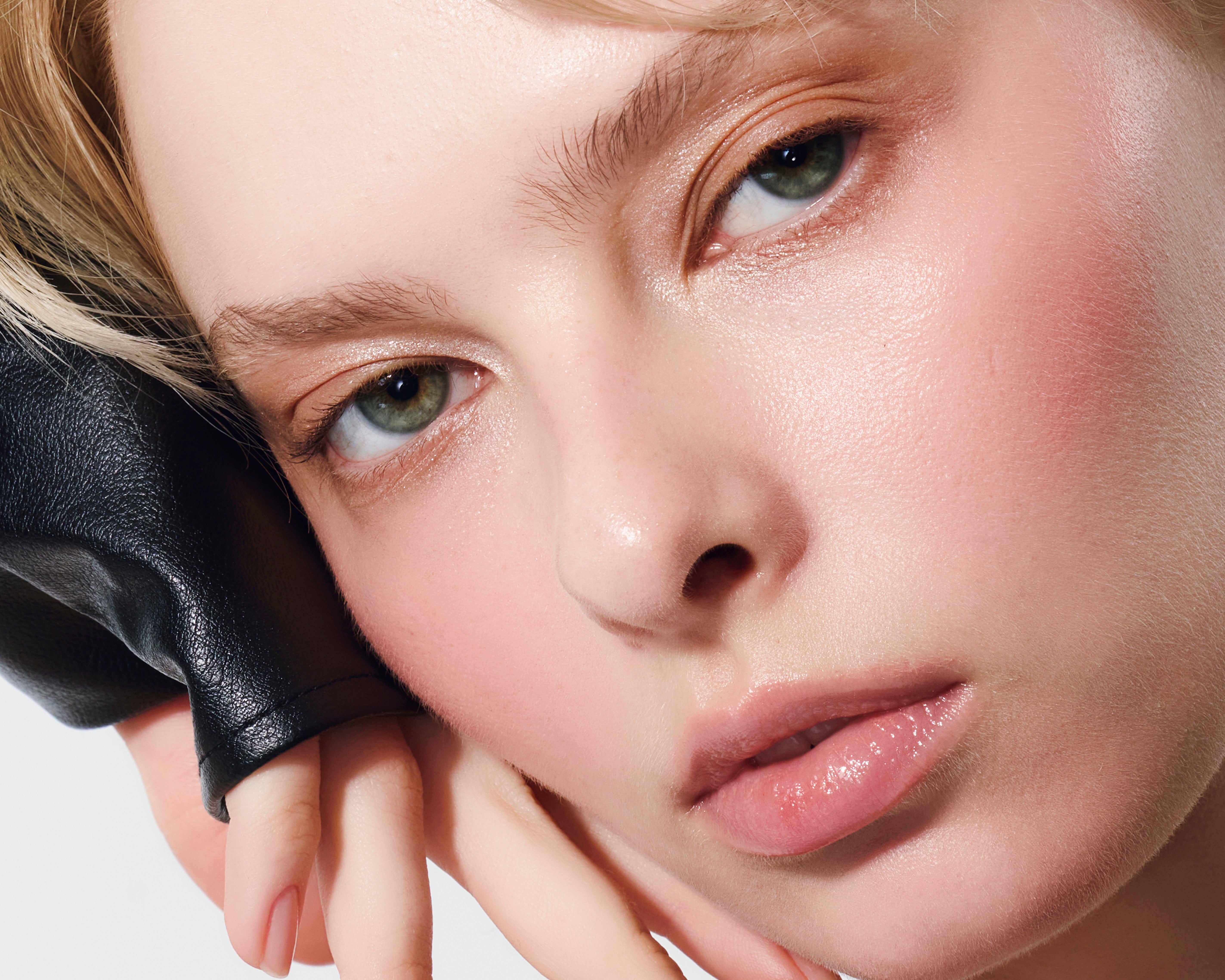 On-the-Go Glassy Blush Stick